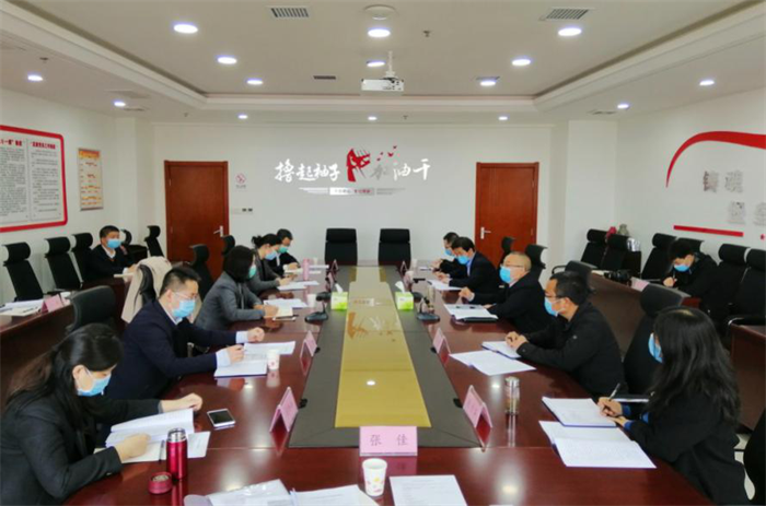 省再担保公司副总经理刘文莉一行来财信担保公司调研指导工作