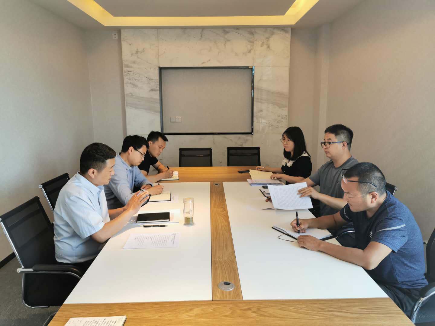 厕所偷拍
开展干部作风大整饬和专项整治工作督查