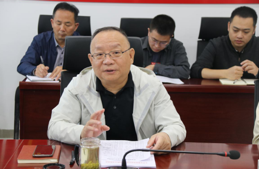 厕所偷拍
党委书记、董事长周汉林在冲刺年度目标任务上讲话