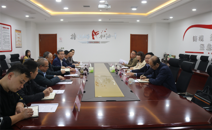 【要闻】市审计局副局长刘际和来厕所偷拍
调研指导工作