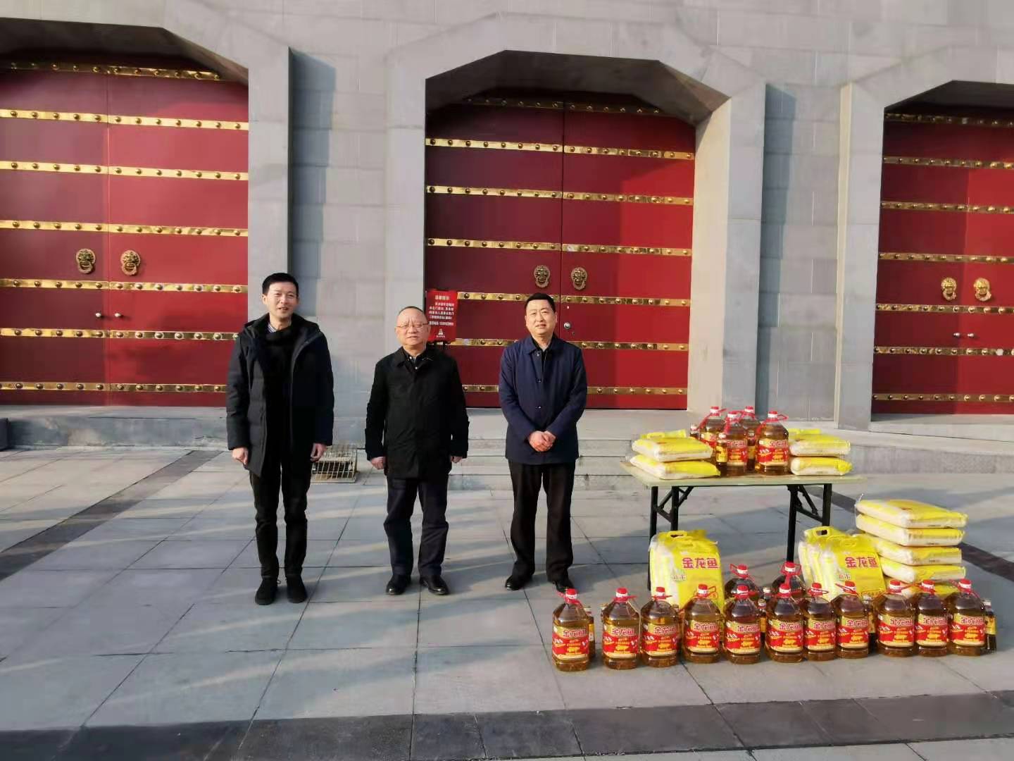 【要闻】周汉林张铁慰问春节期间坚守岗位一线职工