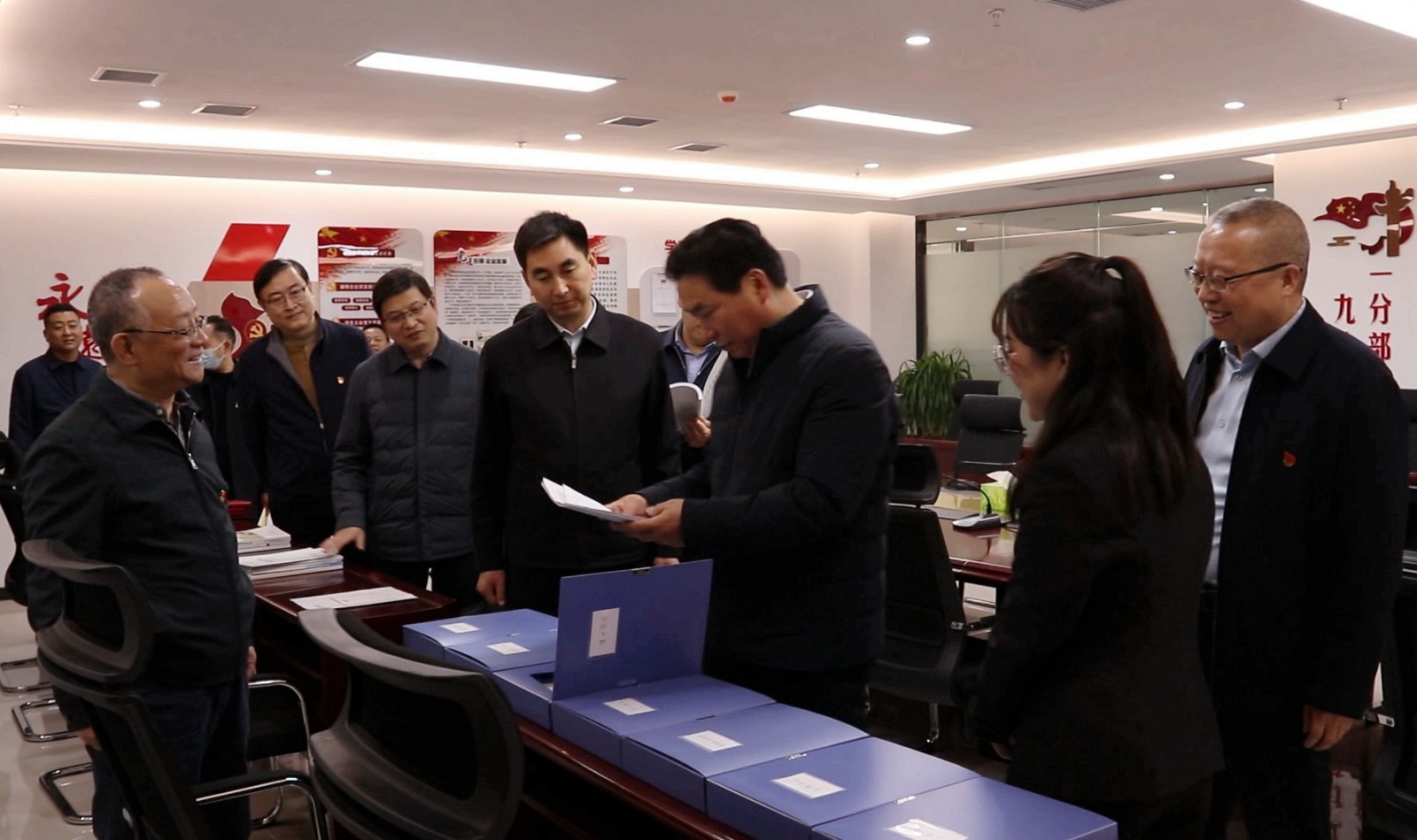 【要闻】发展的活力从哪里来？——厕所偷拍
“十三五”以改革促发展工作纪实