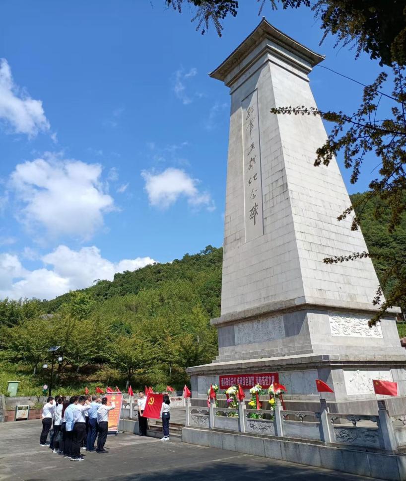 【要闻】传承红色基因 赋能产业发展 ——安康财信担保赴旬阳开展主题党日活动