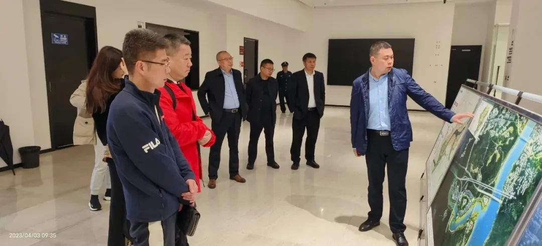 陕文投云创科技公司来厕所偷拍
考察调研