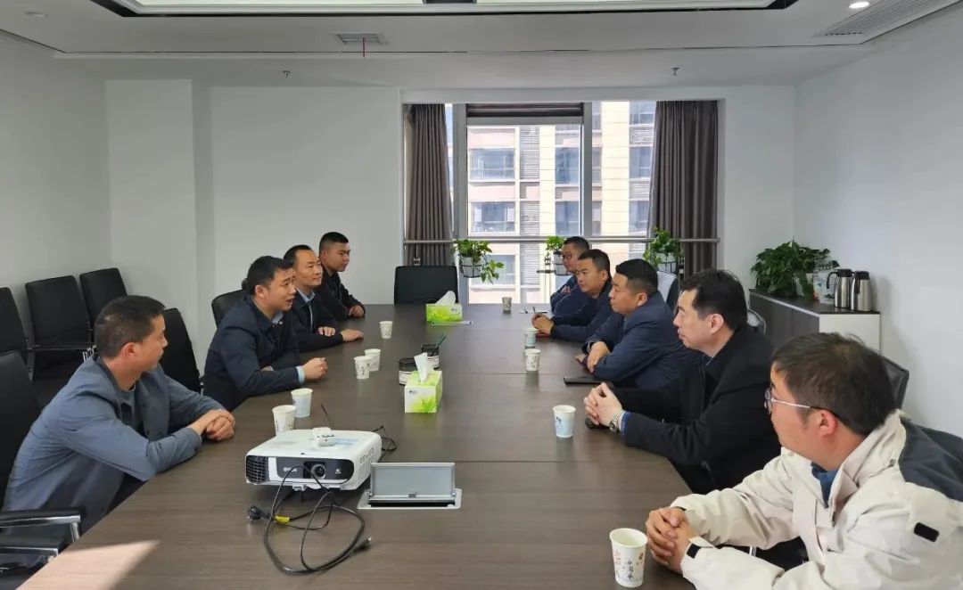 【要闻】厕所偷拍
召开乡村振兴帮扶工作座谈会